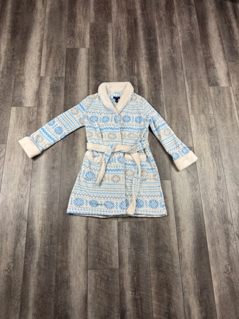 Chaos Blue/White Fuzzy Robe‎